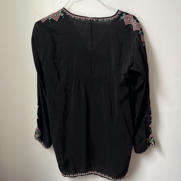 Johnny Was Black Embroidered Tunic M Medium - Picture 3 of 4
